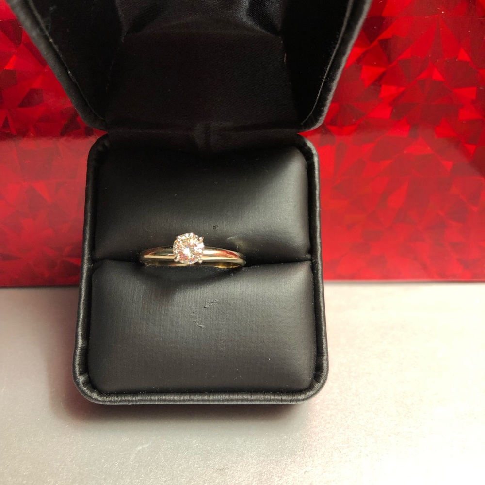 FLASH SALE 🌺🌺 14k gold round diamond engagement ring is approx. .45ct - Picture 12 of 14